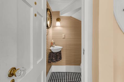 26 Limehouse Street Charleston SC 29401