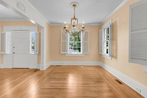 26 Limehouse Street Charleston SC 29401