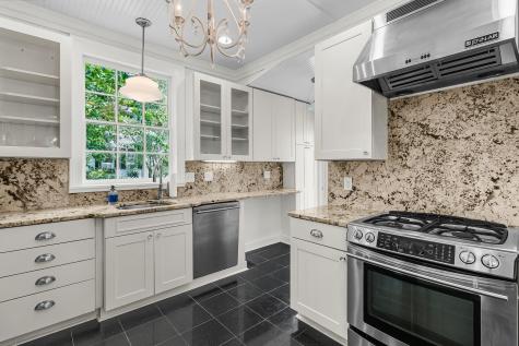 26 Limehouse Street Charleston SC 29401