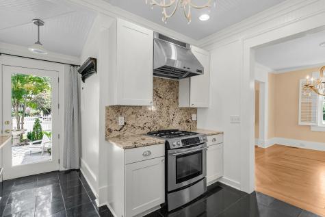 26 Limehouse Street Charleston SC 29401