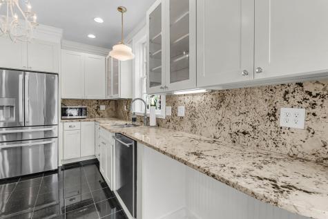 26 Limehouse Street Charleston SC 29401