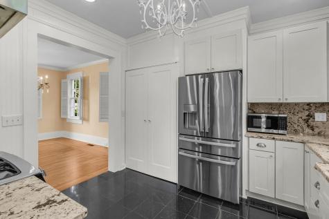 26 Limehouse Street Charleston SC 29401
