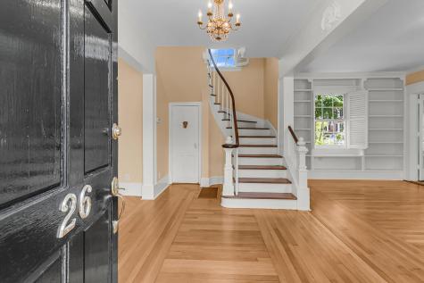 26 Limehouse Street Charleston SC 29401