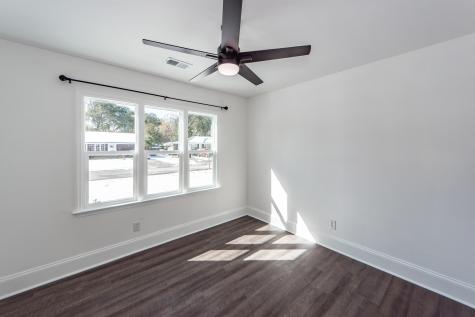 4742 Farmal Street North Charleston SC 29405