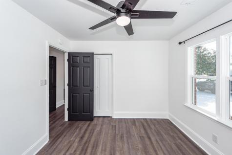 4742 Farmal Street North Charleston SC 29405