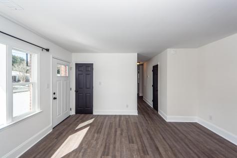 4742 Farmal Street North Charleston SC 29405