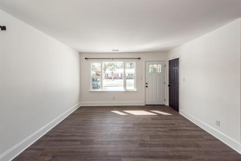 4742 Farmal Street North Charleston SC 29405