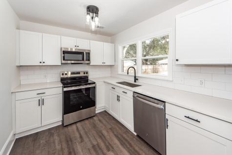 4742 Farmal Street North Charleston SC 29405