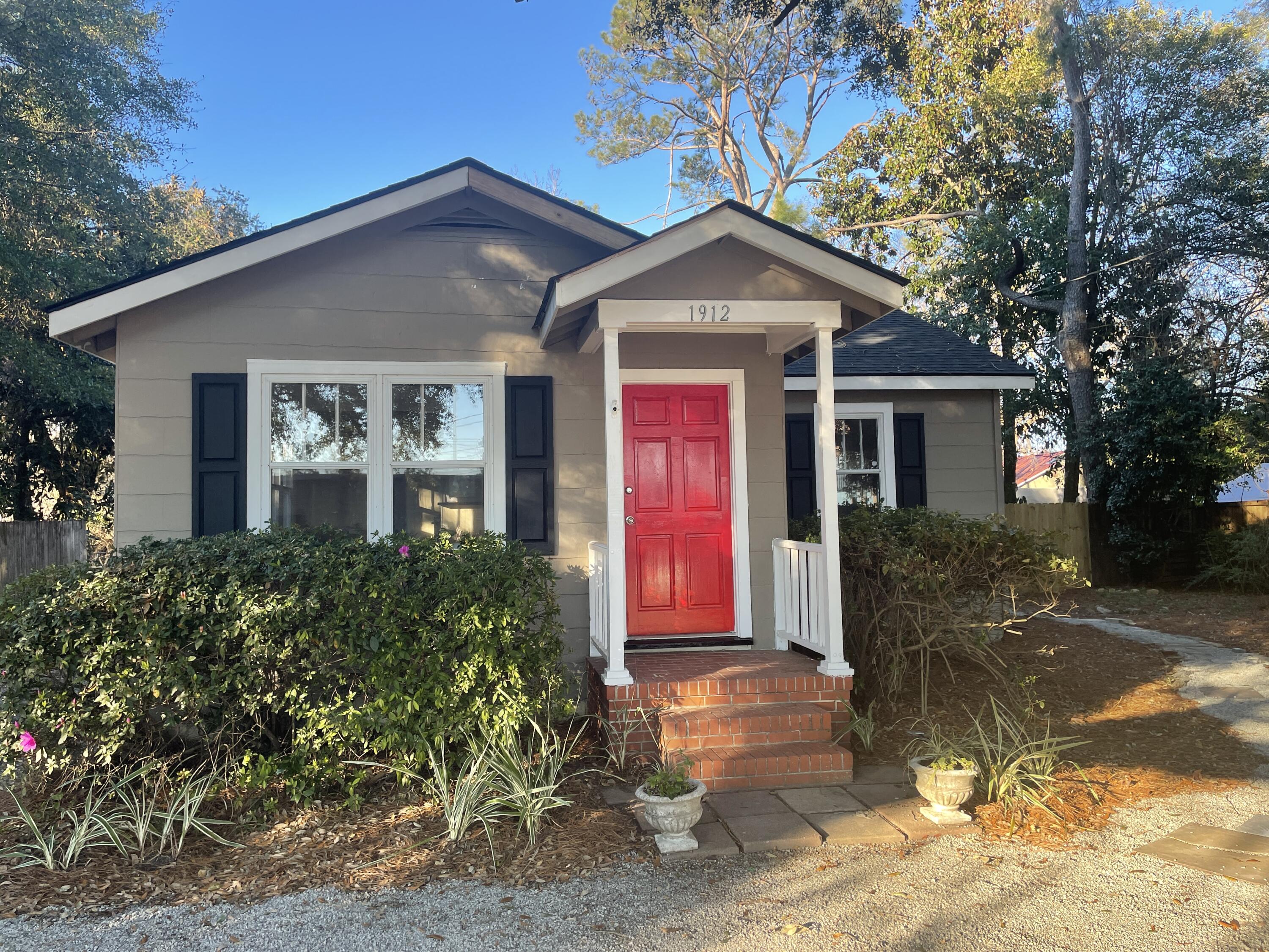 1912 1st Drive Charleston SC 29407