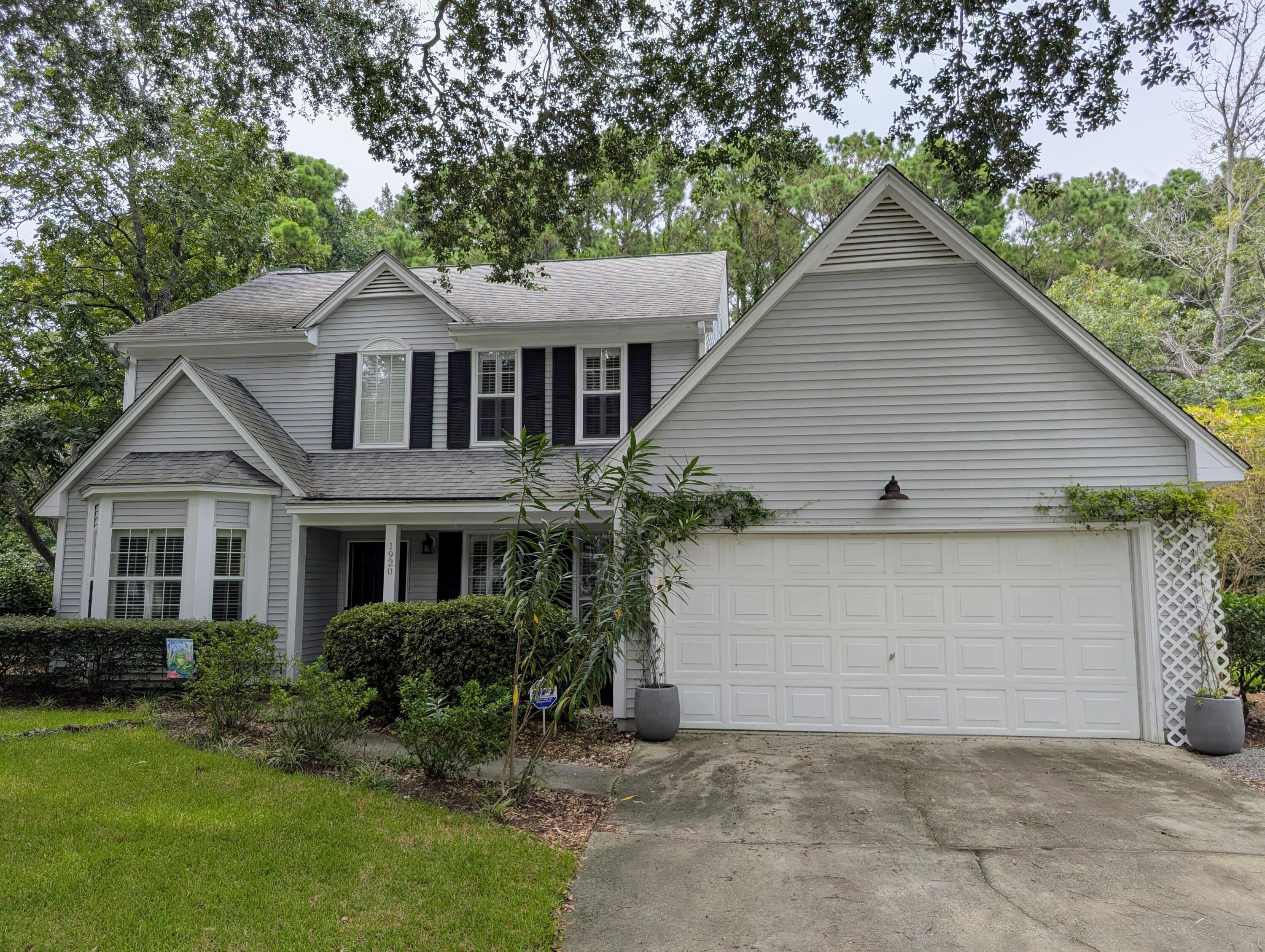 1920 Oak Tree Lane Mount Pleasant SC 29464