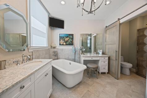 2 Wharfside Street Charleston SC 29401