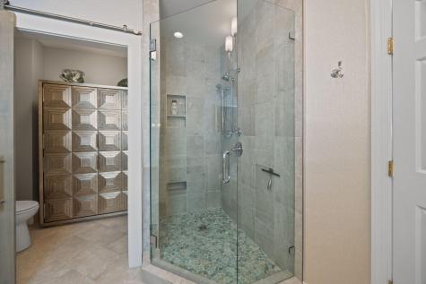 2 Wharfside Street Charleston SC 29401