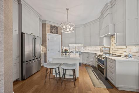 2 Wharfside Street Charleston SC 29401