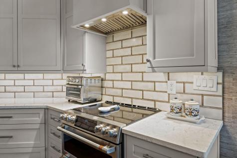 2 Wharfside Street Charleston SC 29401