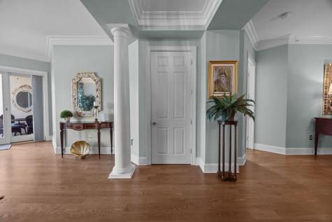 2 Wharfside Street Charleston SC 29401