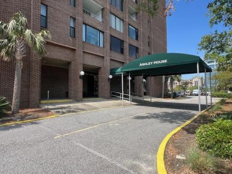 14 Lockwood Drive Charleston SC 29401