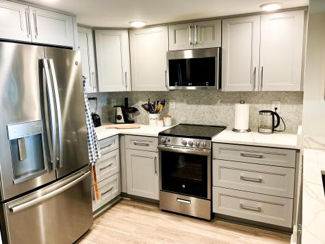 14 Lockwood Drive Charleston SC 29401