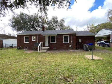 2708 Busch Avenue North Charleston SC 29405