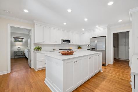 933 S Shem Drive Mount Pleasant SC 29464