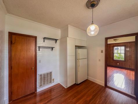 211 W Poplar Street Charleston SC 29403