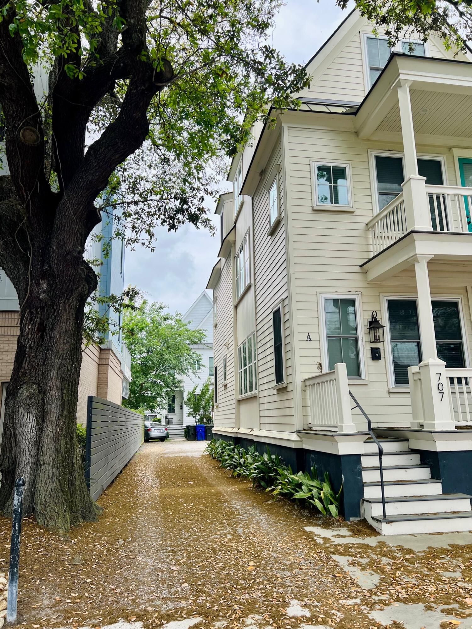 707 Meeting Street Charleston SC 29403