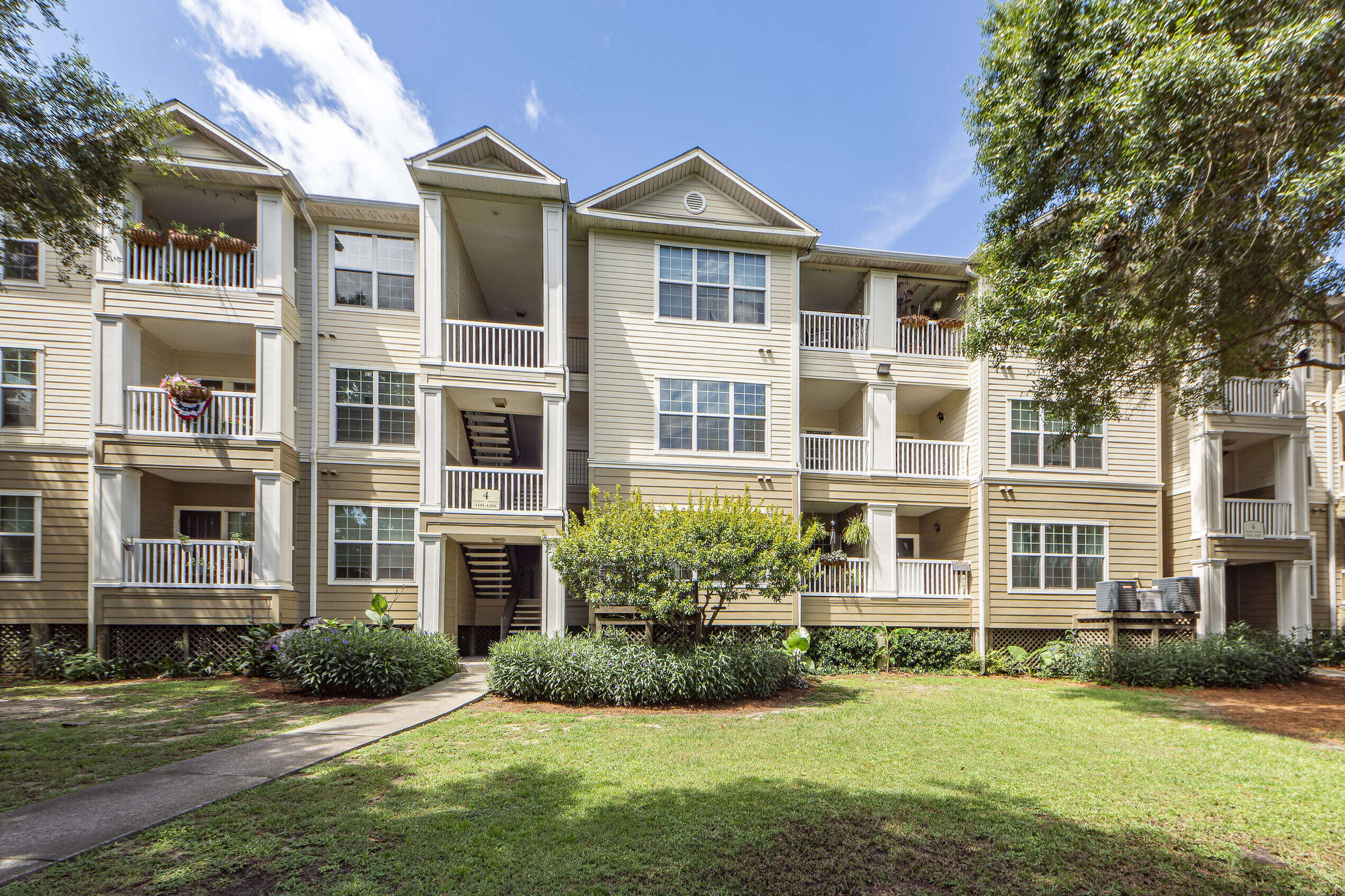 700 Daniel Ellis Drive Charleston SC 29412