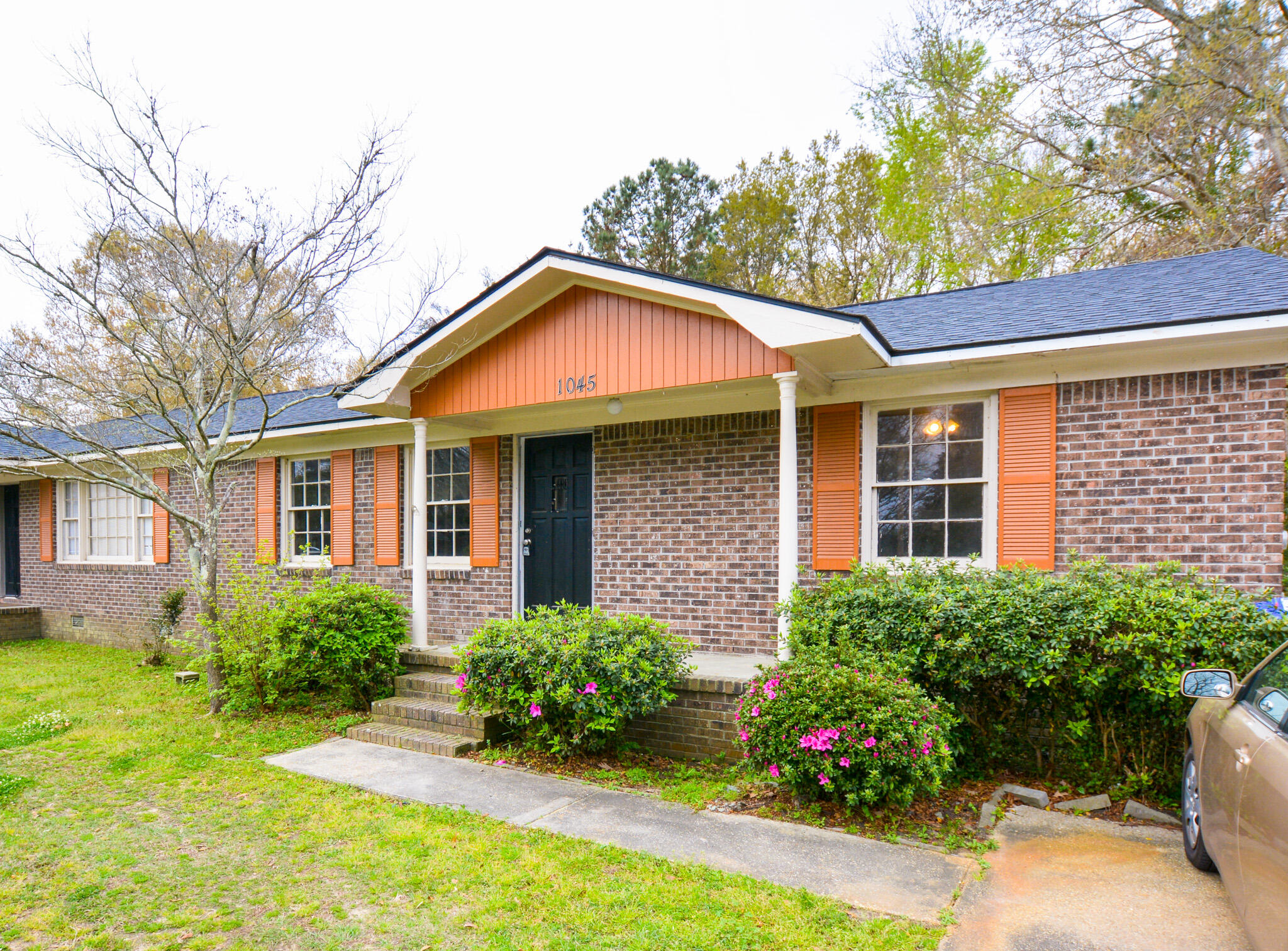 1045 Harborview Road Charleston SC 29412