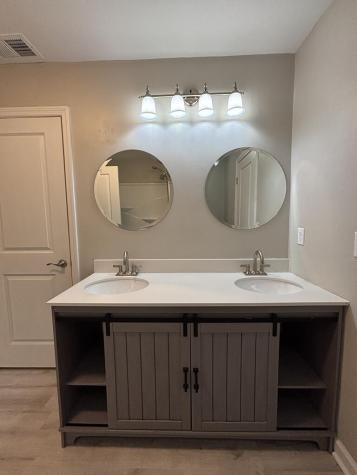 8483 Yadkin Circle North Charleston SC 29406