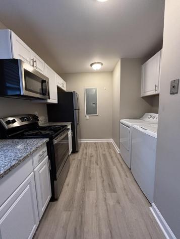 8483 Yadkin Circle North Charleston SC 29406