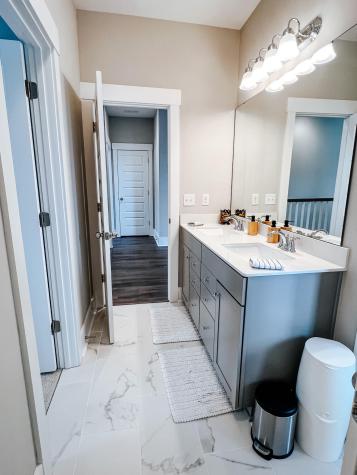 393 Oak Park Street Summerville SC 29483