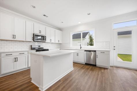 762 Blueway Avenue Summerville SC 29486