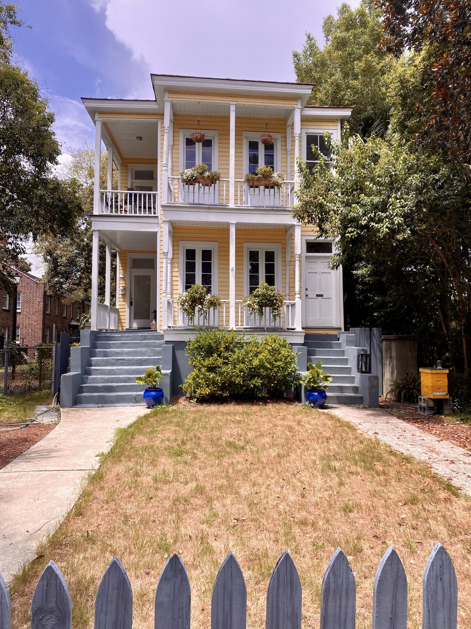 144 Queen Street Charleston SC 29401