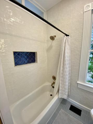 144 Queen Street Charleston SC 29401
