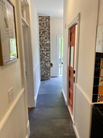144 Queen Street Charleston SC 29401