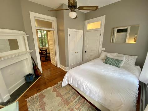 144 Queen Street Charleston SC 29401