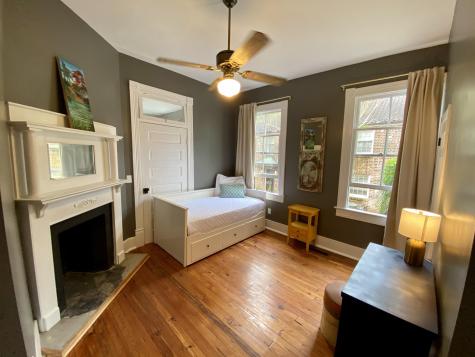 144 Queen Street Charleston SC 29401