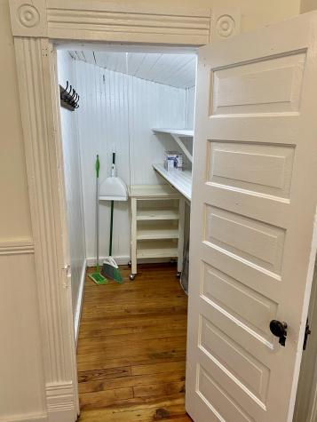 144 Queen Street Charleston SC 29401