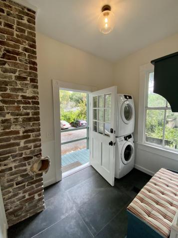 144 Queen Street Charleston SC 29401