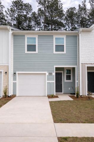 480 Colchester Court Moncks Corner SC 29461