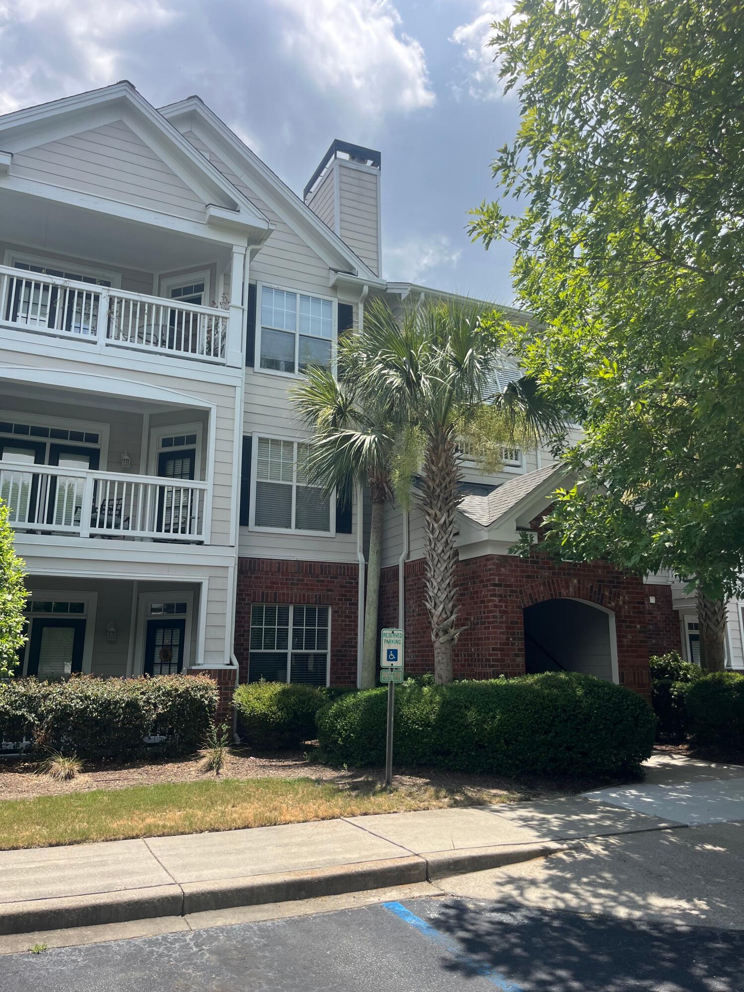 45 Sycamore Avenue Charleston SC 29407