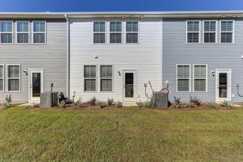 5682 Sablewood Street North Charleston SC 29406
