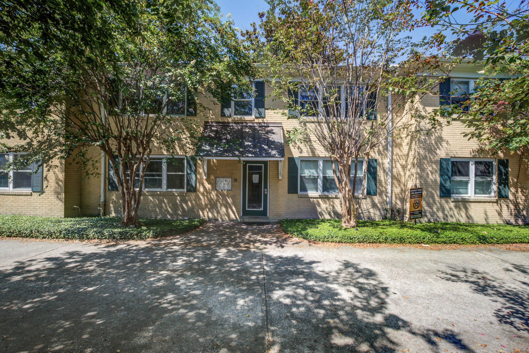 119 Wentworth Street Charleston SC 29401