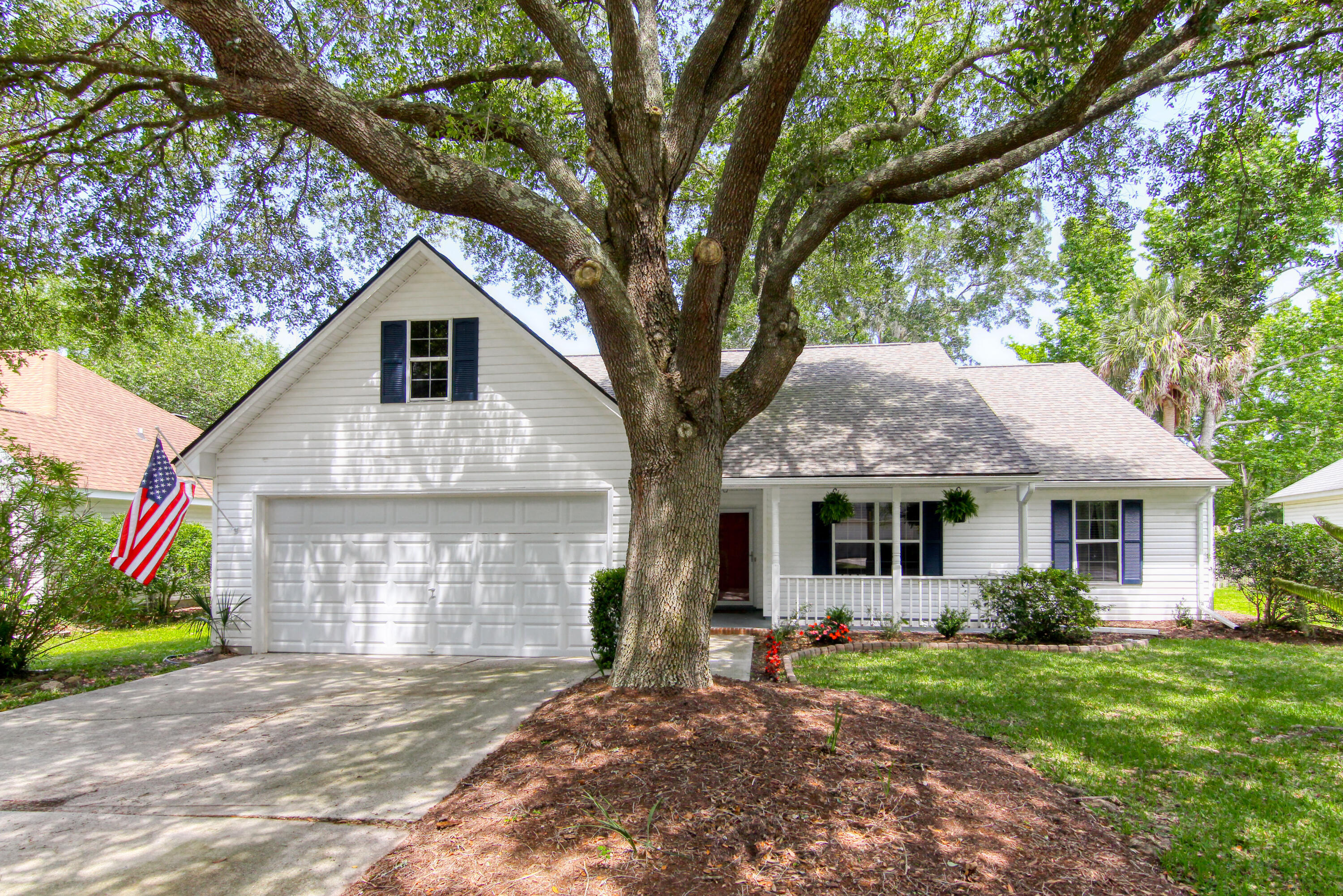 1264 Center Lake Drive Mount Pleasant SC 29464