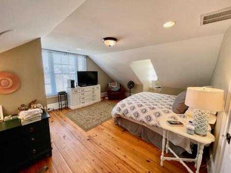 192 Wentworth Street Charleston SC 29401