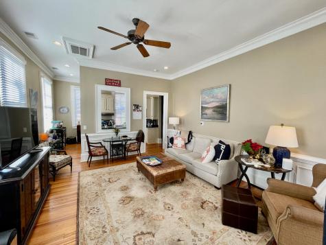 192 Wentworth Street Charleston SC 29401