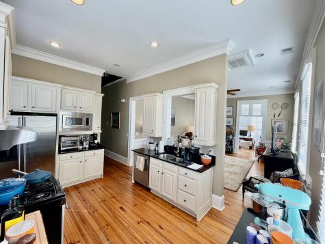192 Wentworth Street Charleston SC 29401