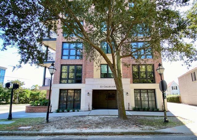 33 Calhoun Street Charleston SC 29401