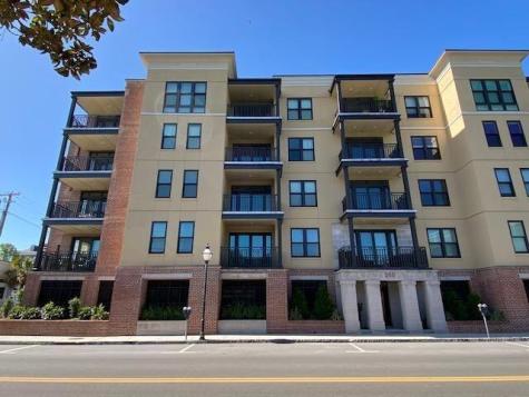 33 Calhoun Street Charleston SC 29401