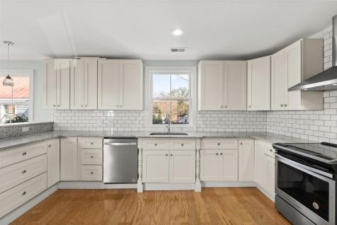 87 Romney Street Charleston SC 29403