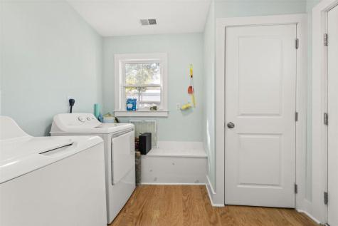 87 Romney Street Charleston SC 29403